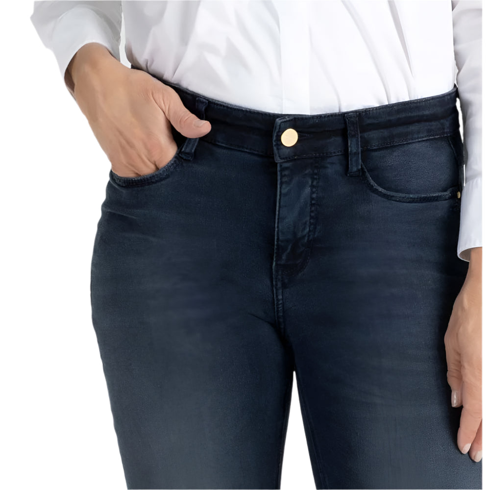 Dream Straight Leg 32" Jean