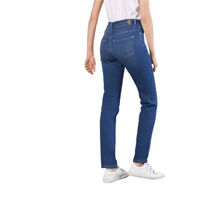 Dream Straight Leg 32" Jean