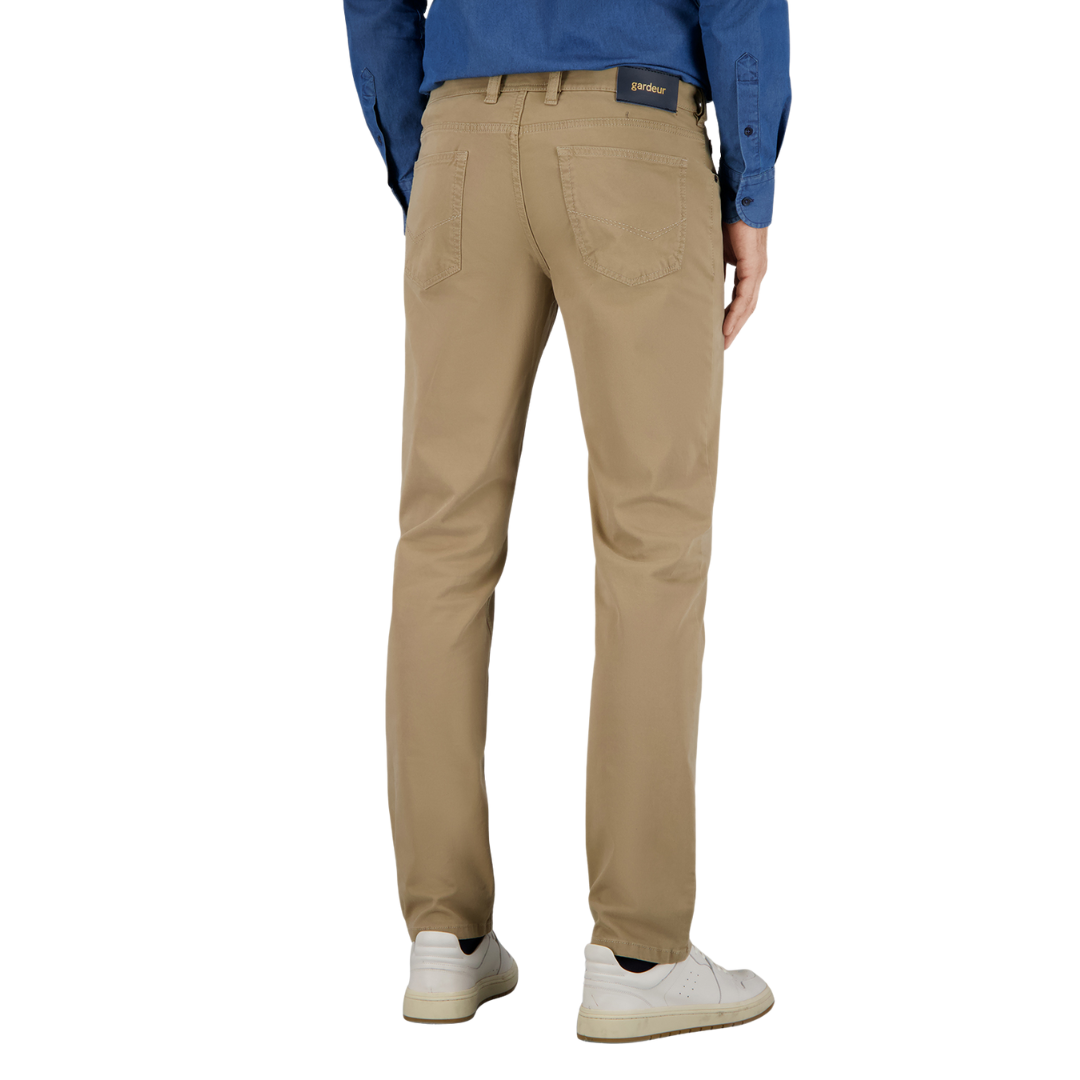 Bill 5-Pocket
