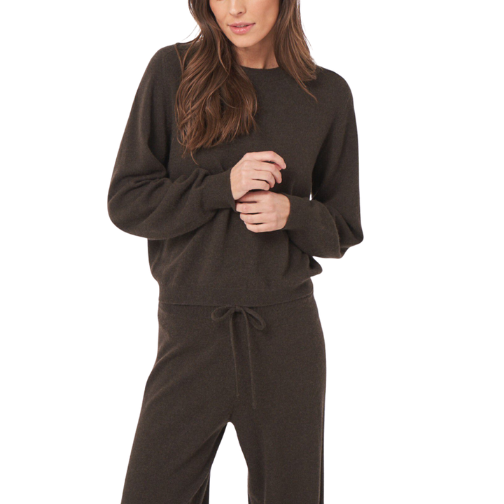 Lightweight Cropped Sweater With Round Neck