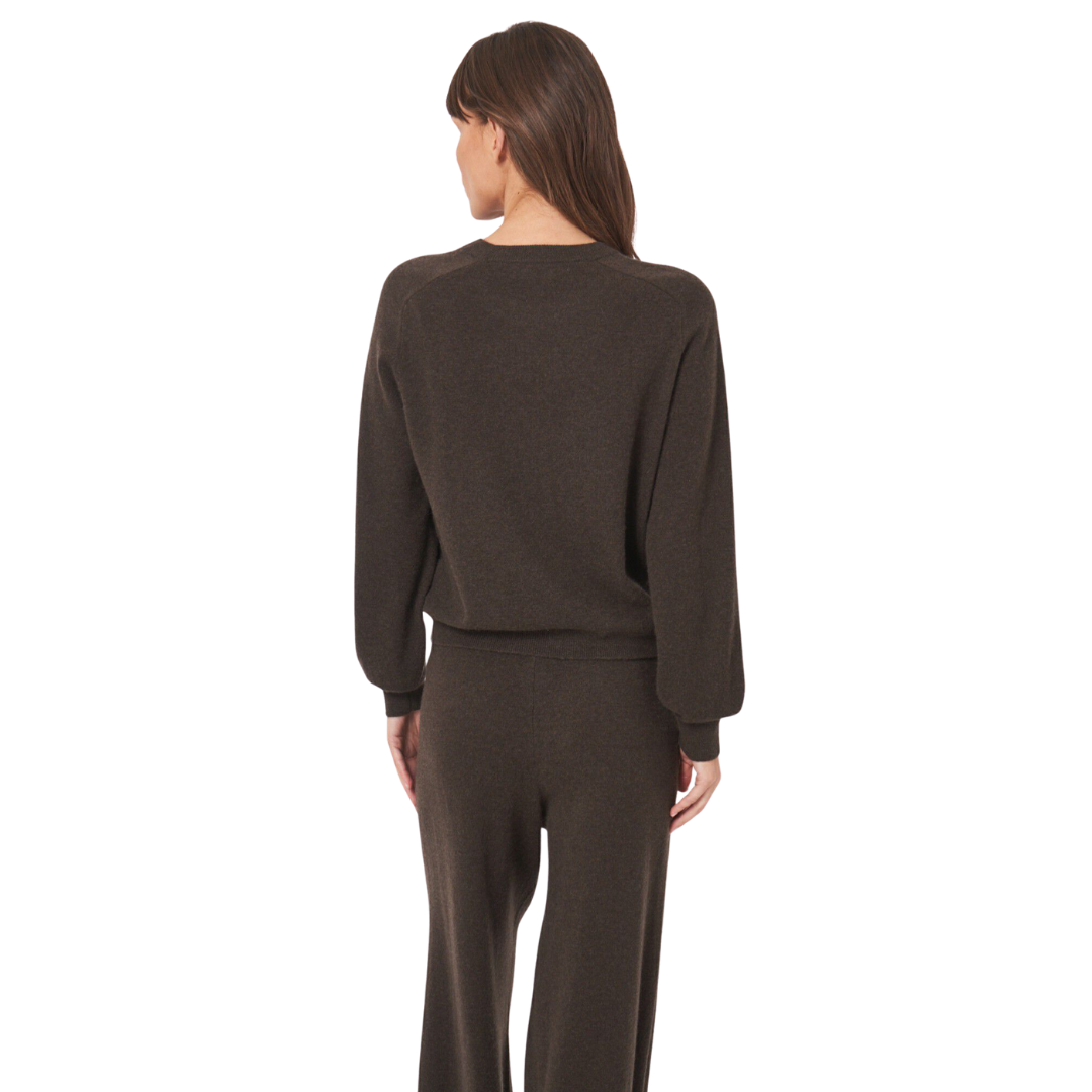 Lightweight Cropped Sweater With Round Neck