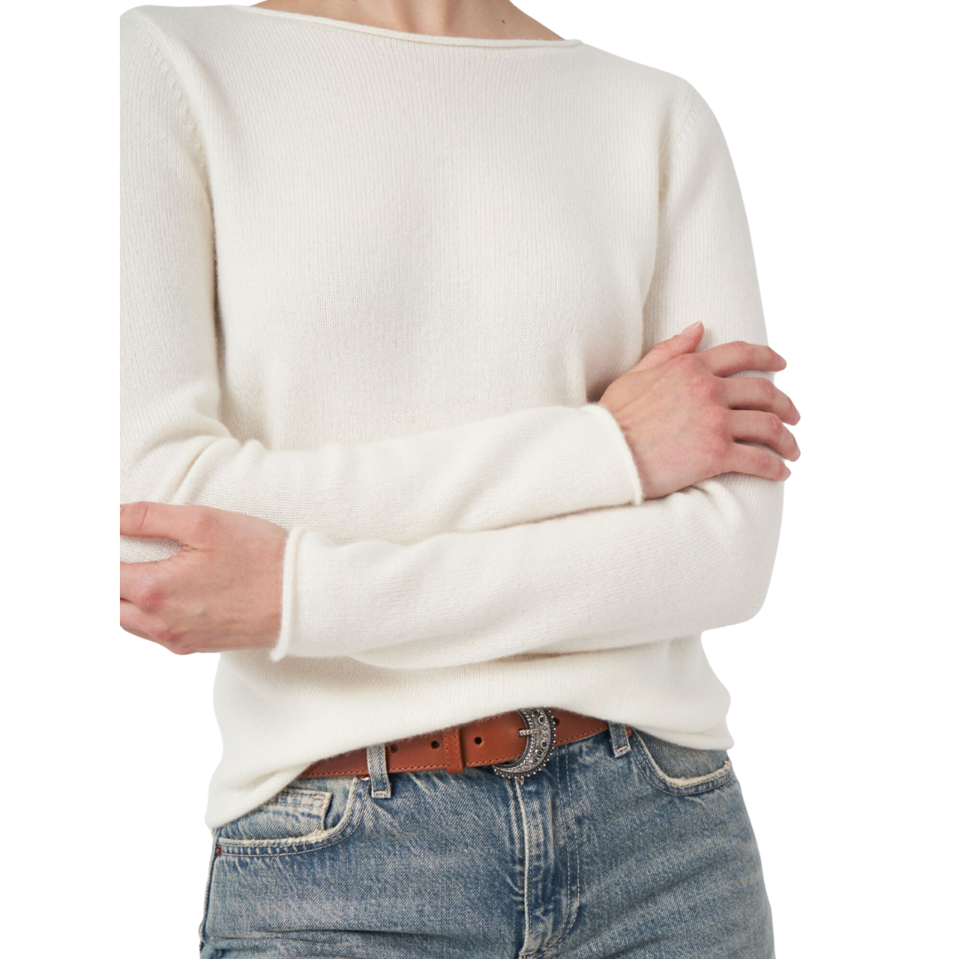 Medium Weight Basic Cashmere Boat Neck Sweater