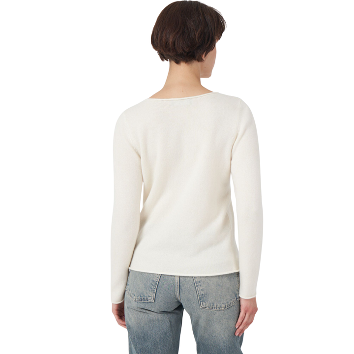 Medium Weight Basic Cashmere Boat Neck Sweater
