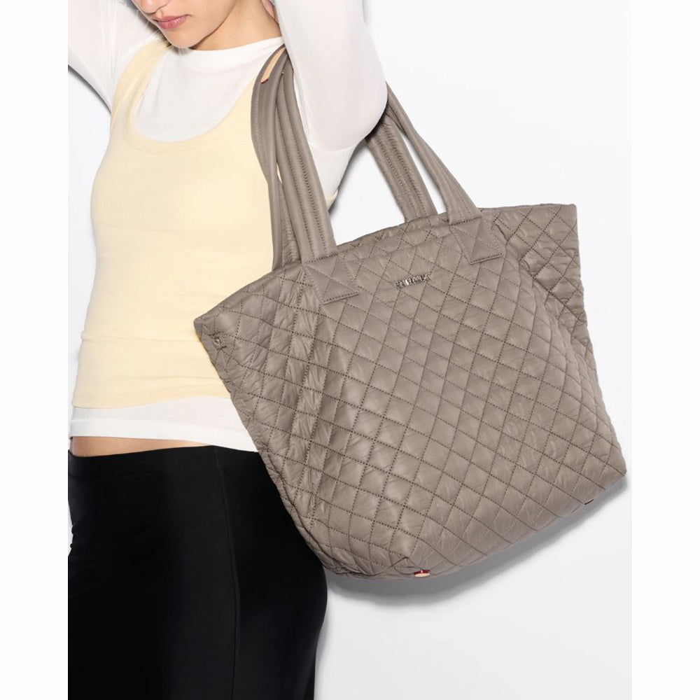 Medium Metro Deluxe Tote - Morning Dove